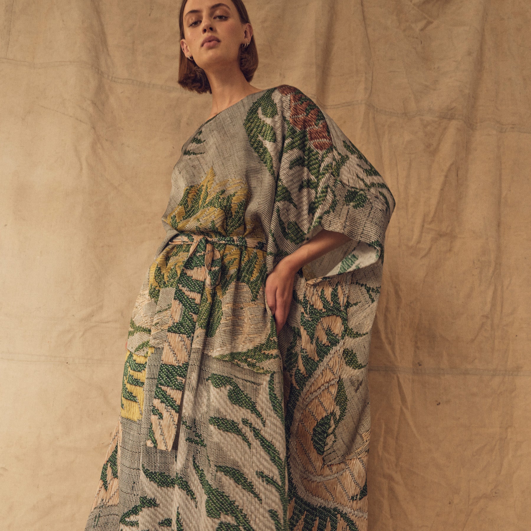 Tapis Noir Alexandra Large Kaftan Dress Grey