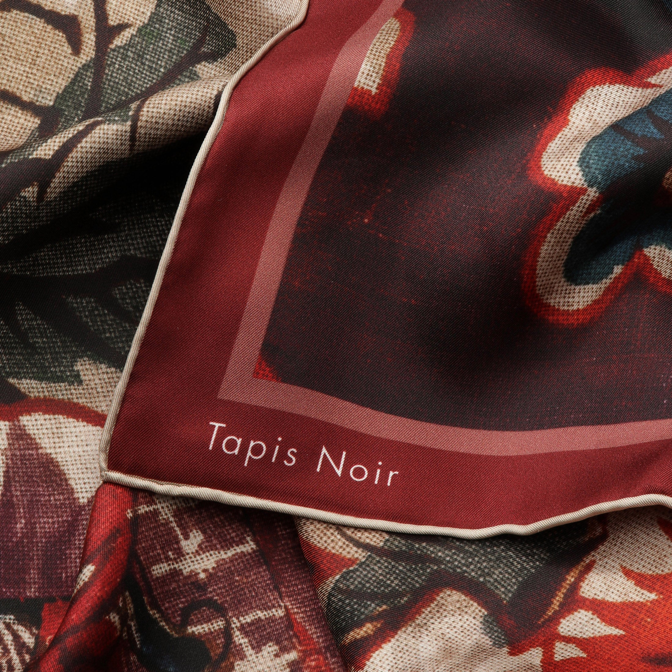 Tapis Noir Classical Dark Bloom Scarf Classical Bordeaux