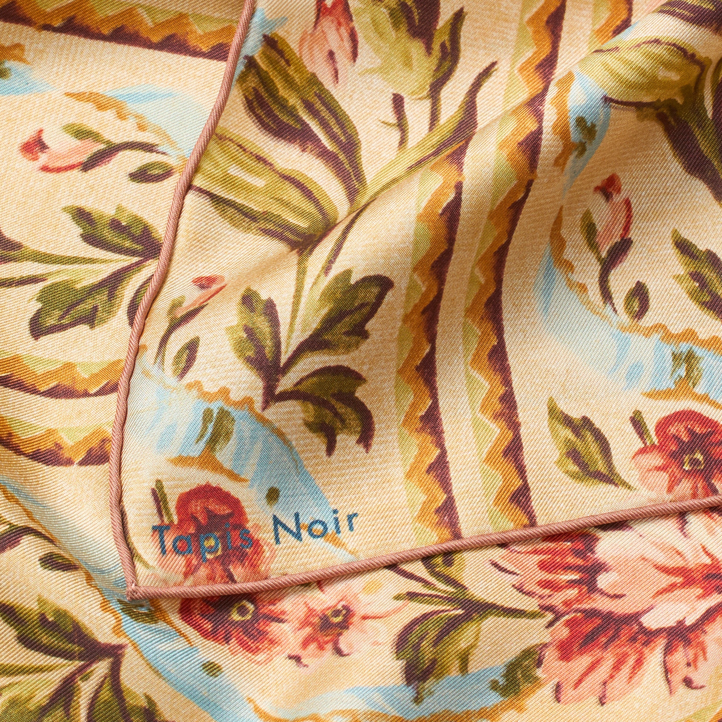 Tapis Noir Classical Ella Scarf Classical Gold