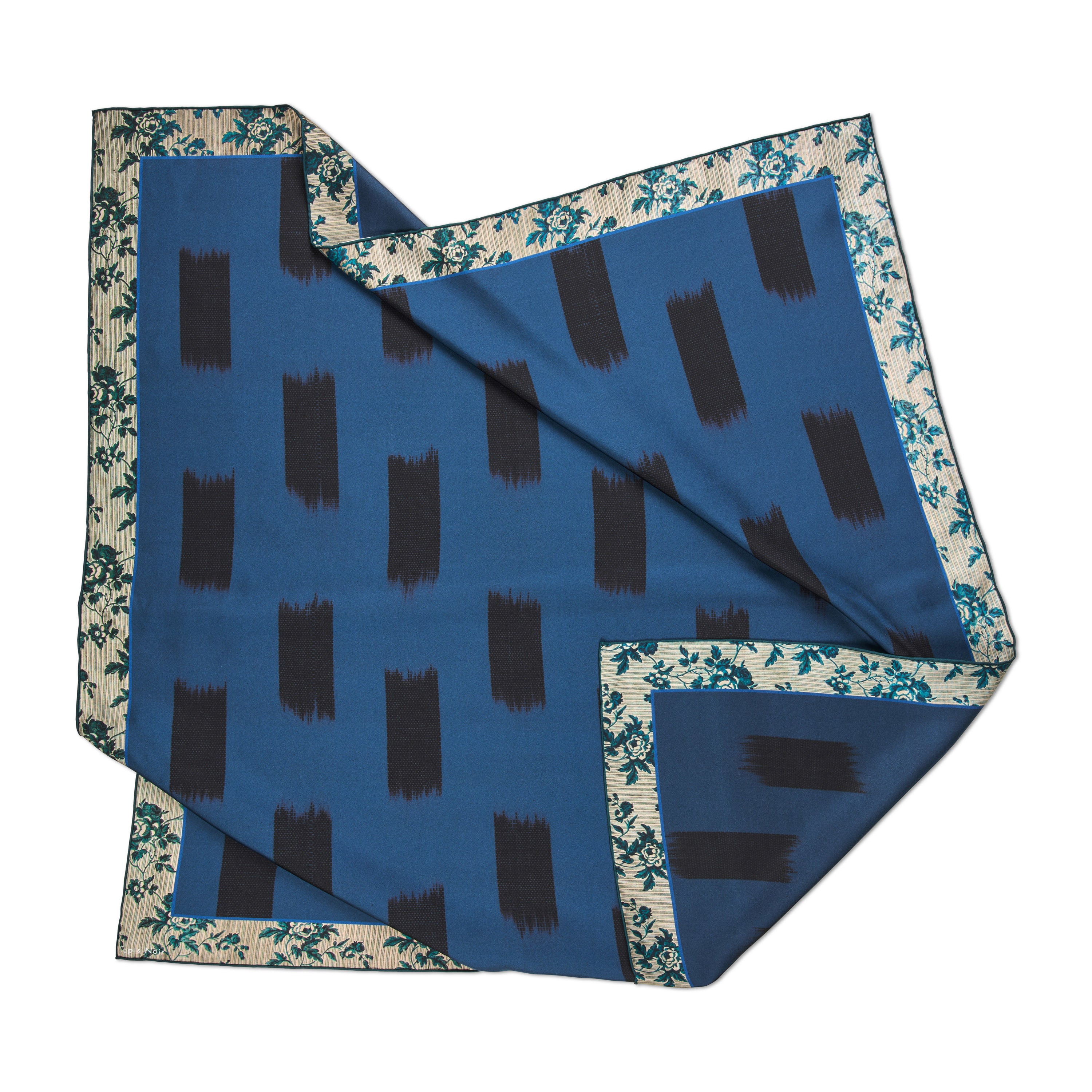 Tapis Noir Classical Gwen Scarf Classical Blue