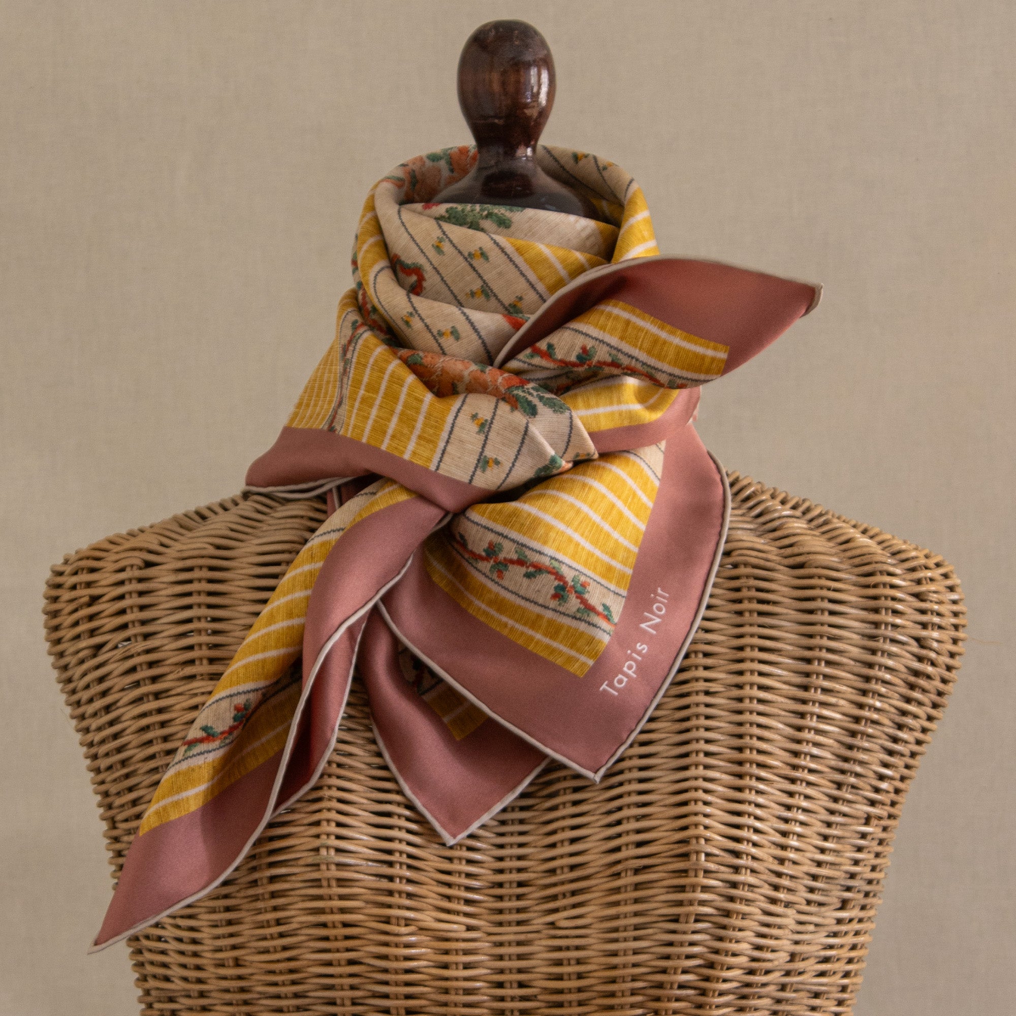 Tapis Noir Classical Yellow Stripe Scarf Classical Yellow