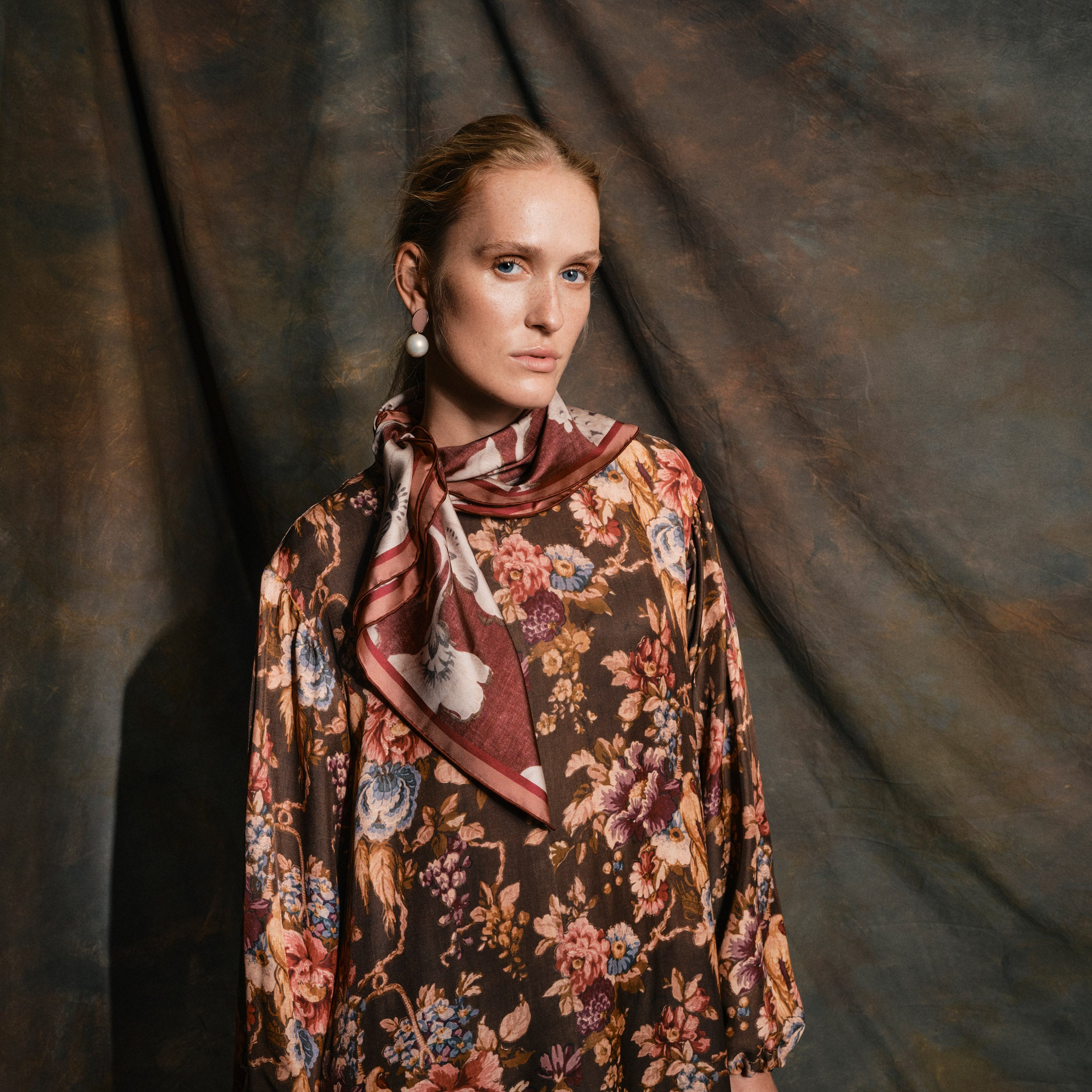 Tapis Noir Deidre Silk Dress - Dark olive Dress Dark olive