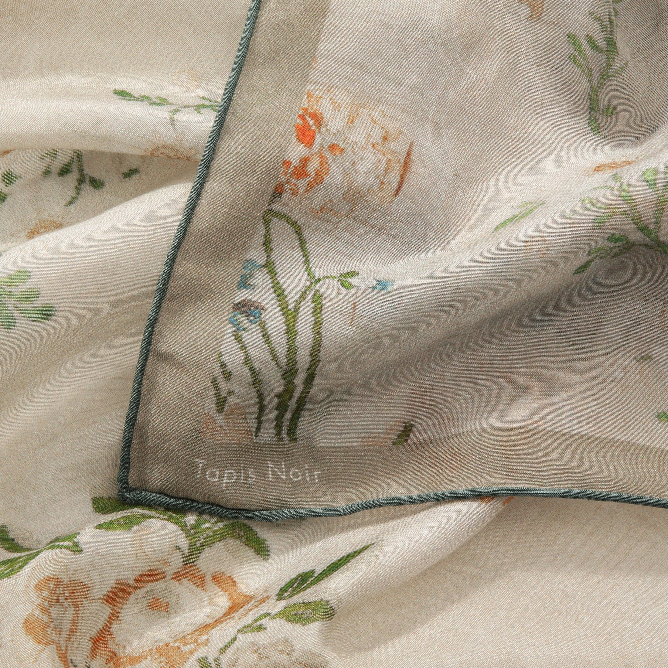 Tapis Noir Handkerchief Brocade Handkerchief Beige