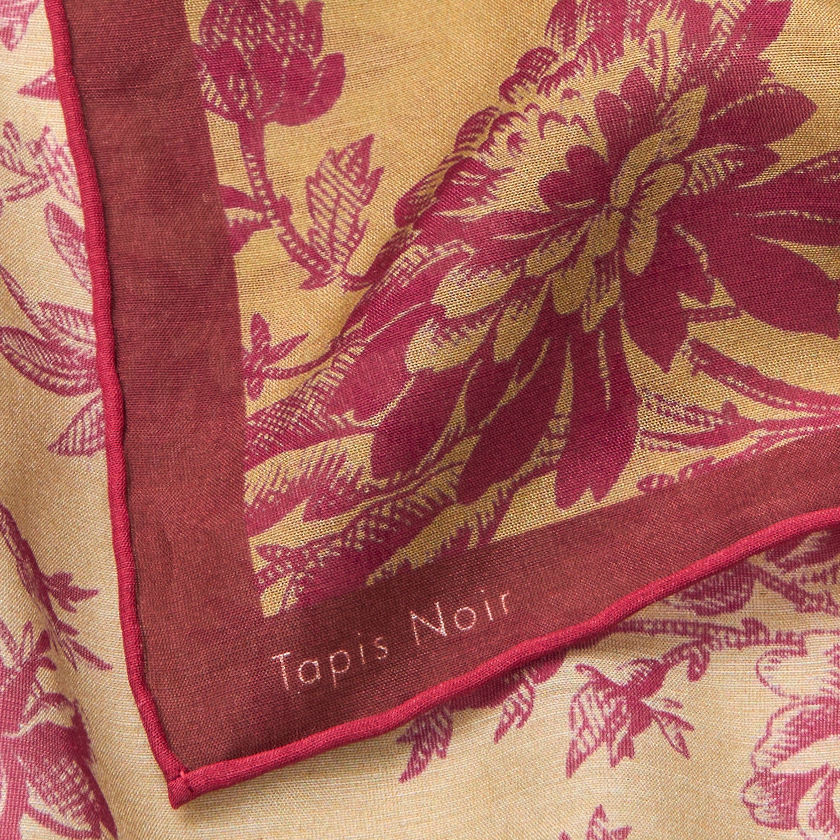 Tapis Noir Handkerchief Dion Handkerchief Beige