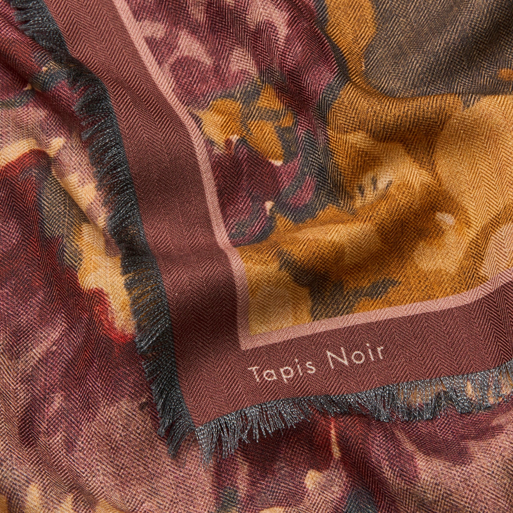 Tapis Noir Large Daisy Scarf Large Dark olive