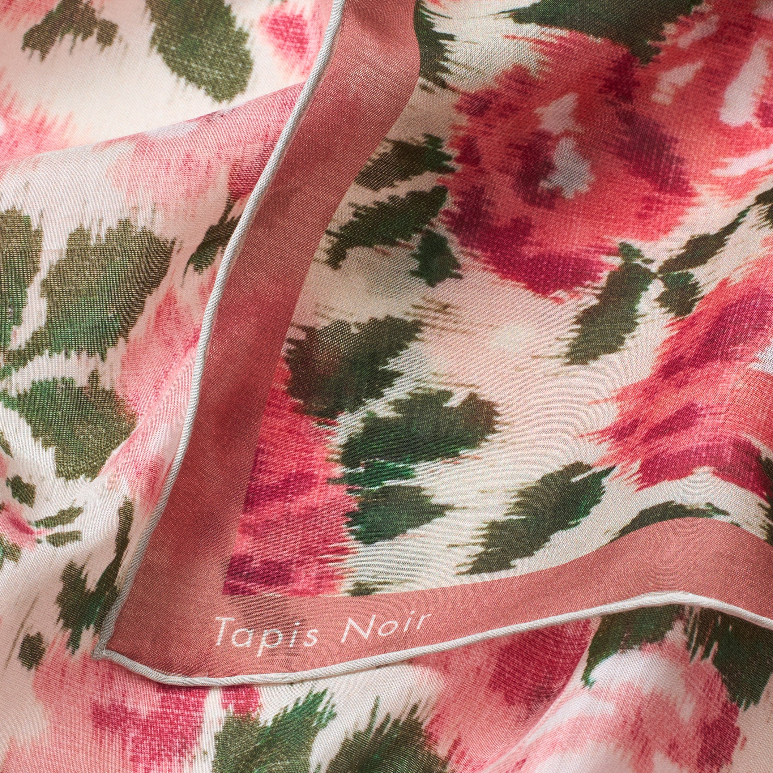 Tapis Noir Light Esme Scarf Light (85x85cm) Soft Pink