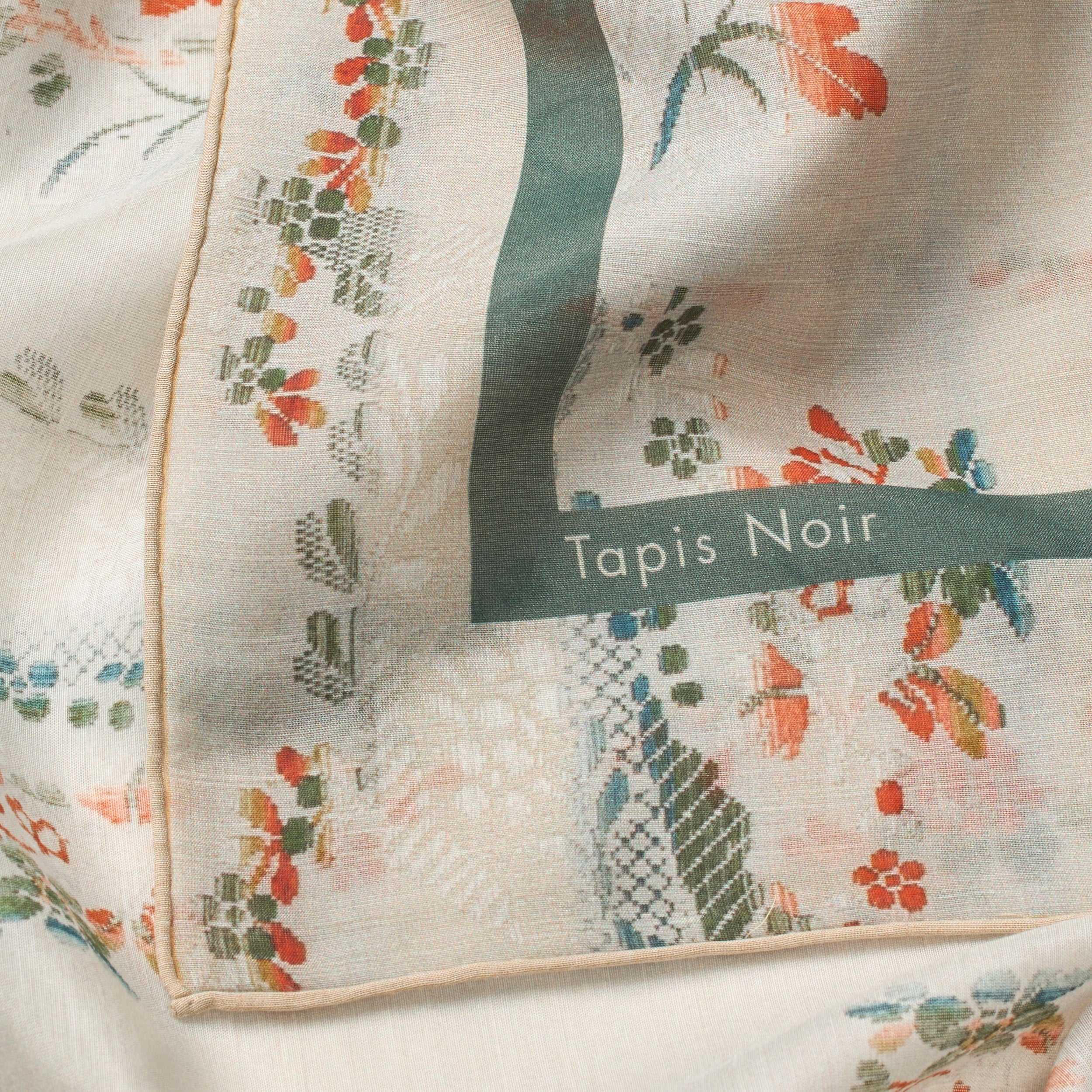 Tapis Noir Light Small Evie Scarf Light Small (67x67cm) White