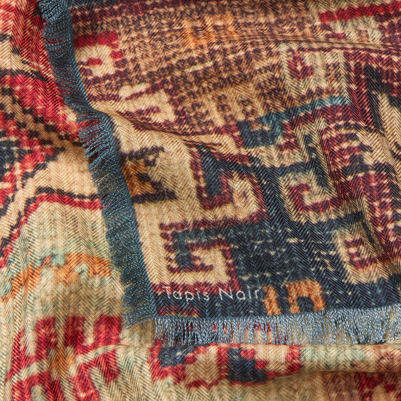 Tapis Noir Long Dorothy Scarf Long Red