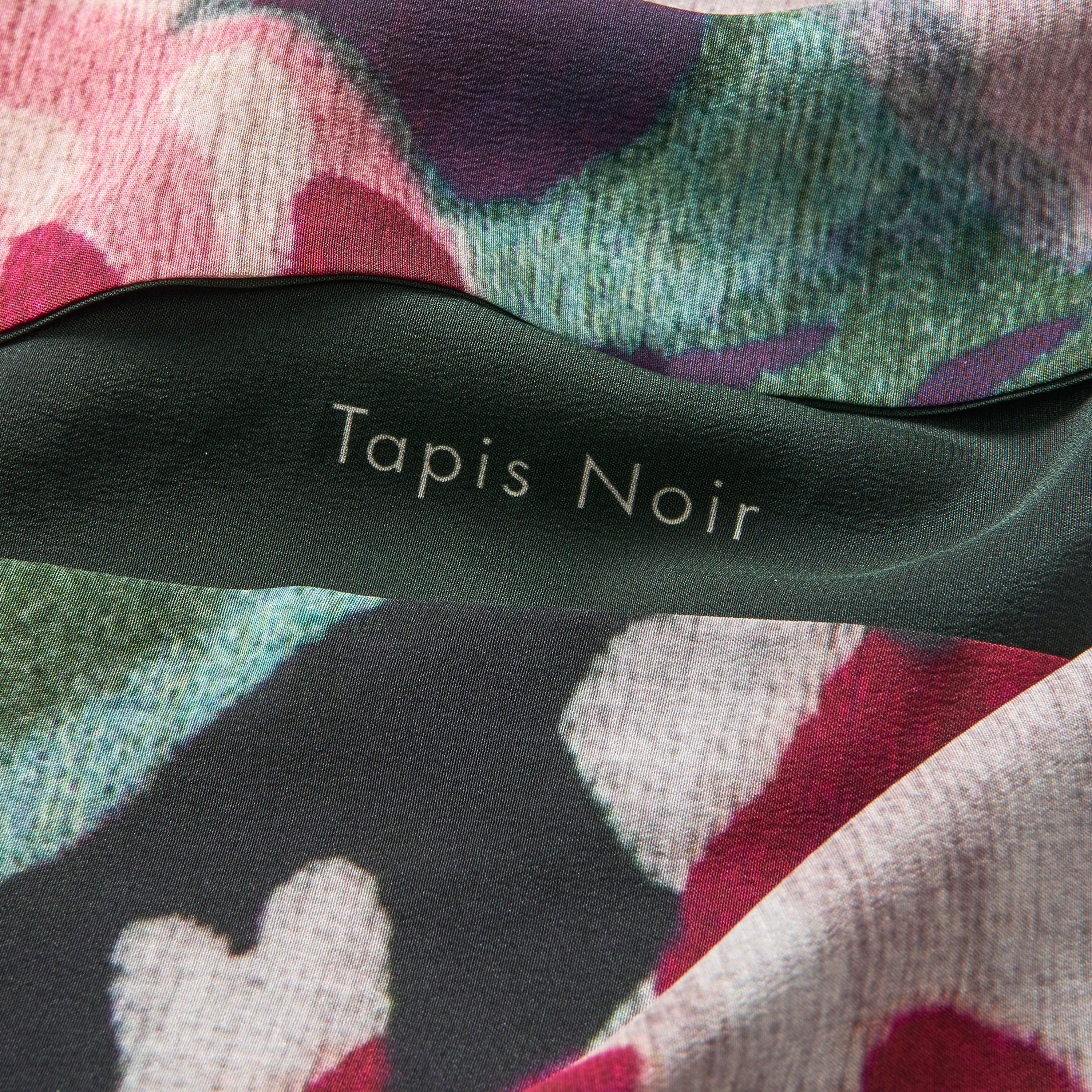 Tapis Noir Slim Gwendolyn Scarf Slim Purple