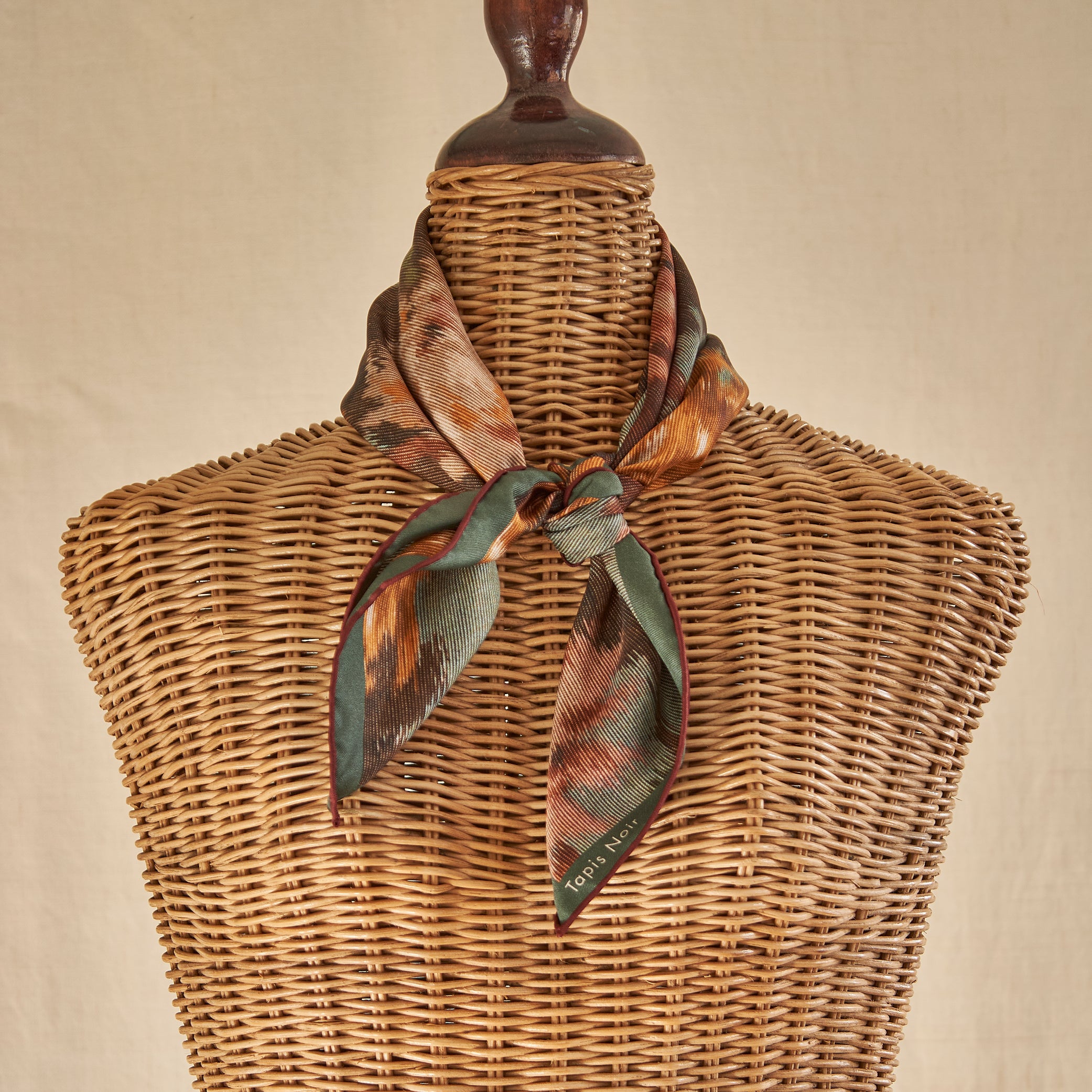 Tapis Noir Small Classical Dani Scarf Classical Small Blue