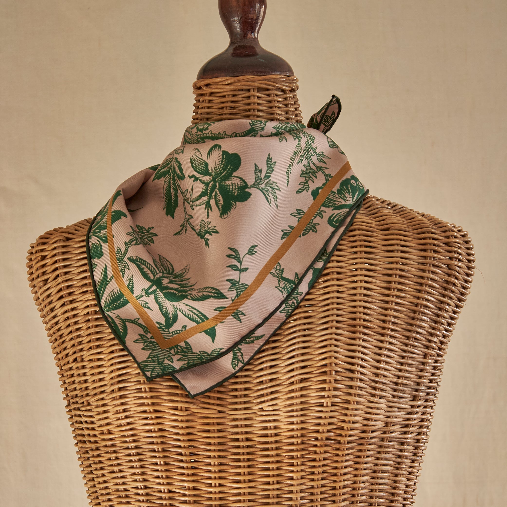 Tapis Noir Small Classical Darlene Scarf Small Classical Green