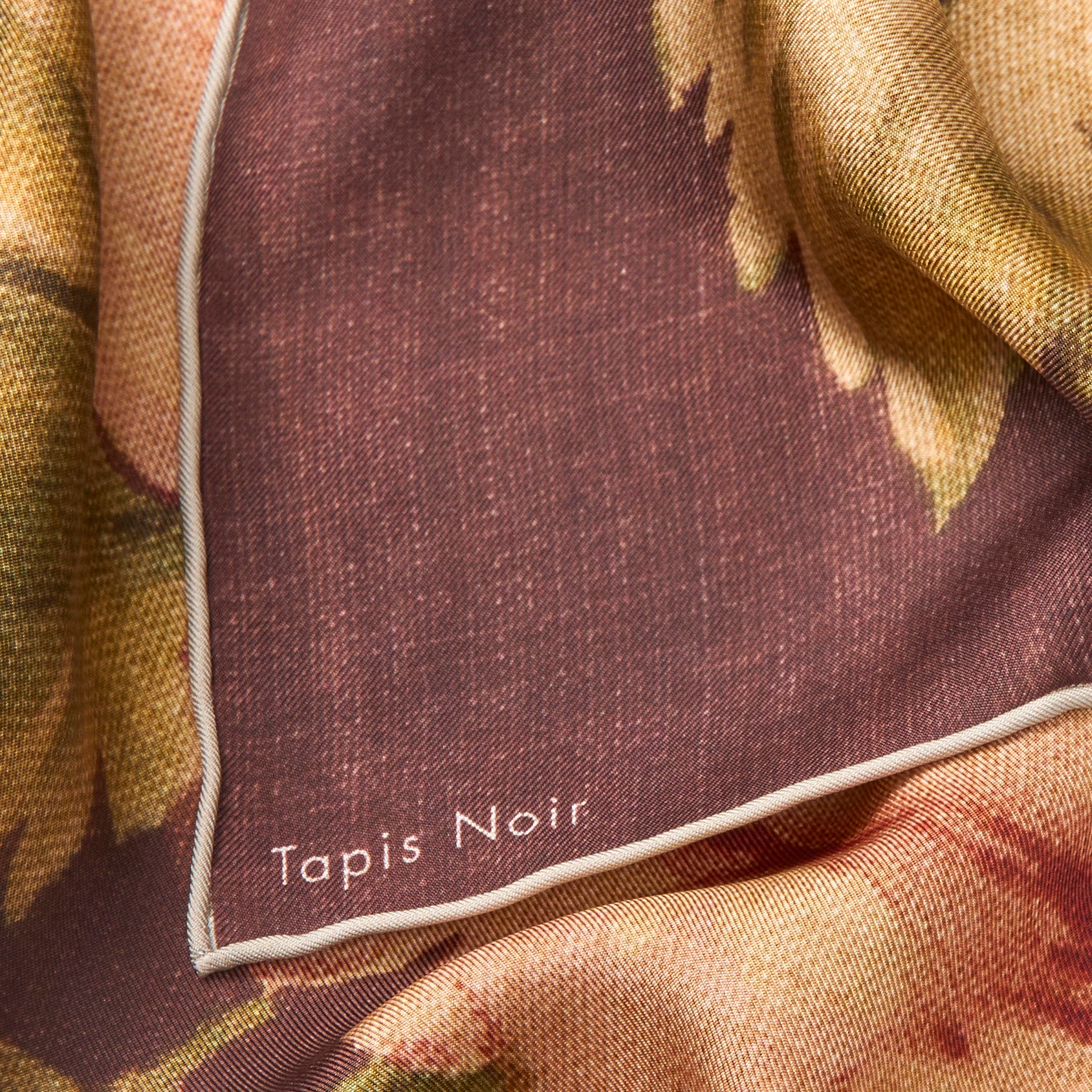 Tapis Noir Small Classical Davina Scarf Small Classical Brown