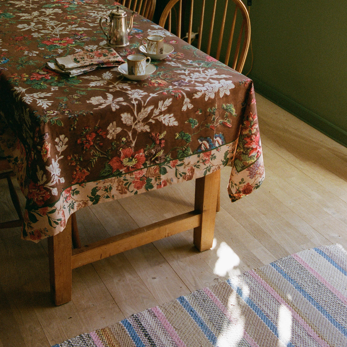 Tapis Noir 140x140cm - Tablecloth Gladys Tablecloth Brown