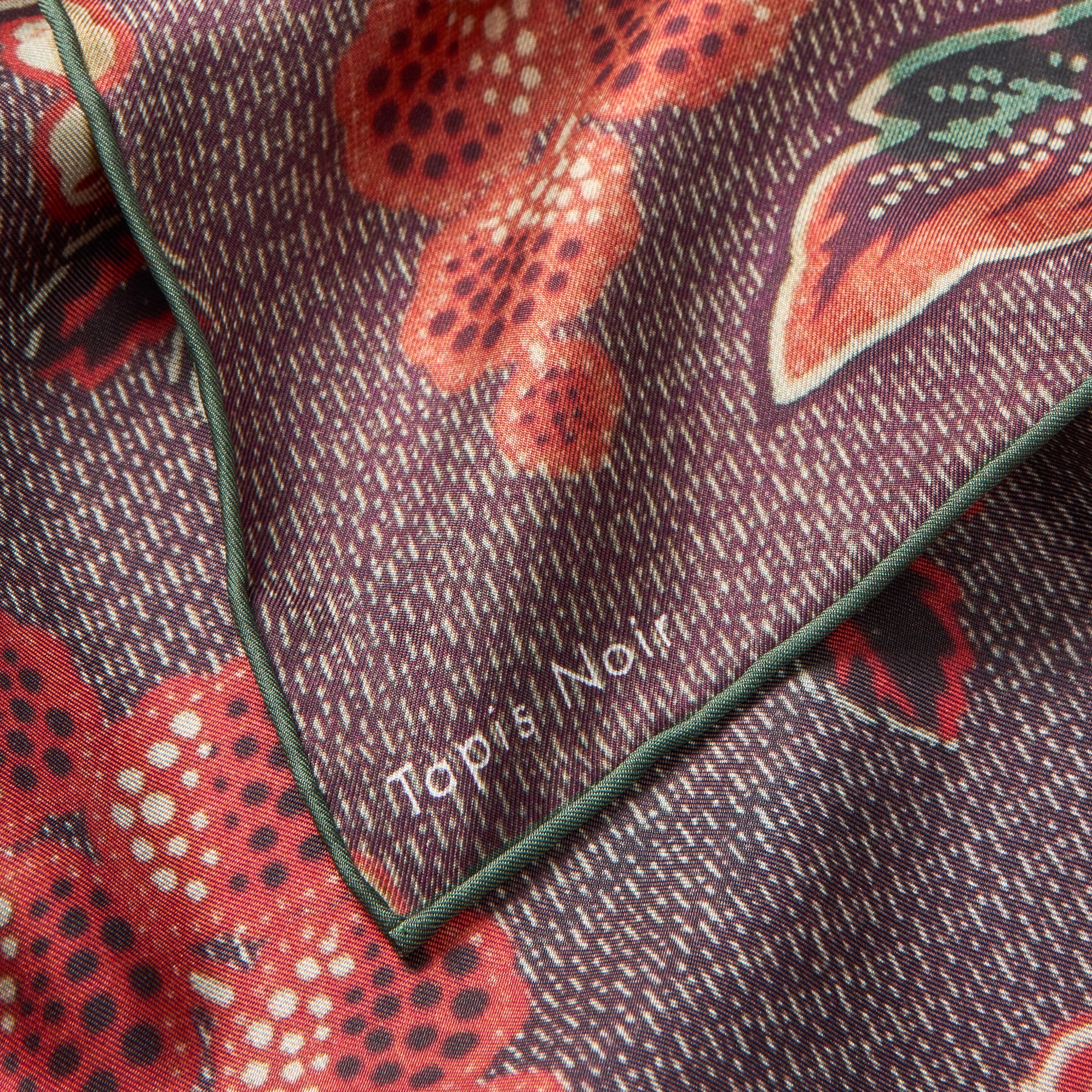 Tapis Noir Classical Gia Scarf Classical Red