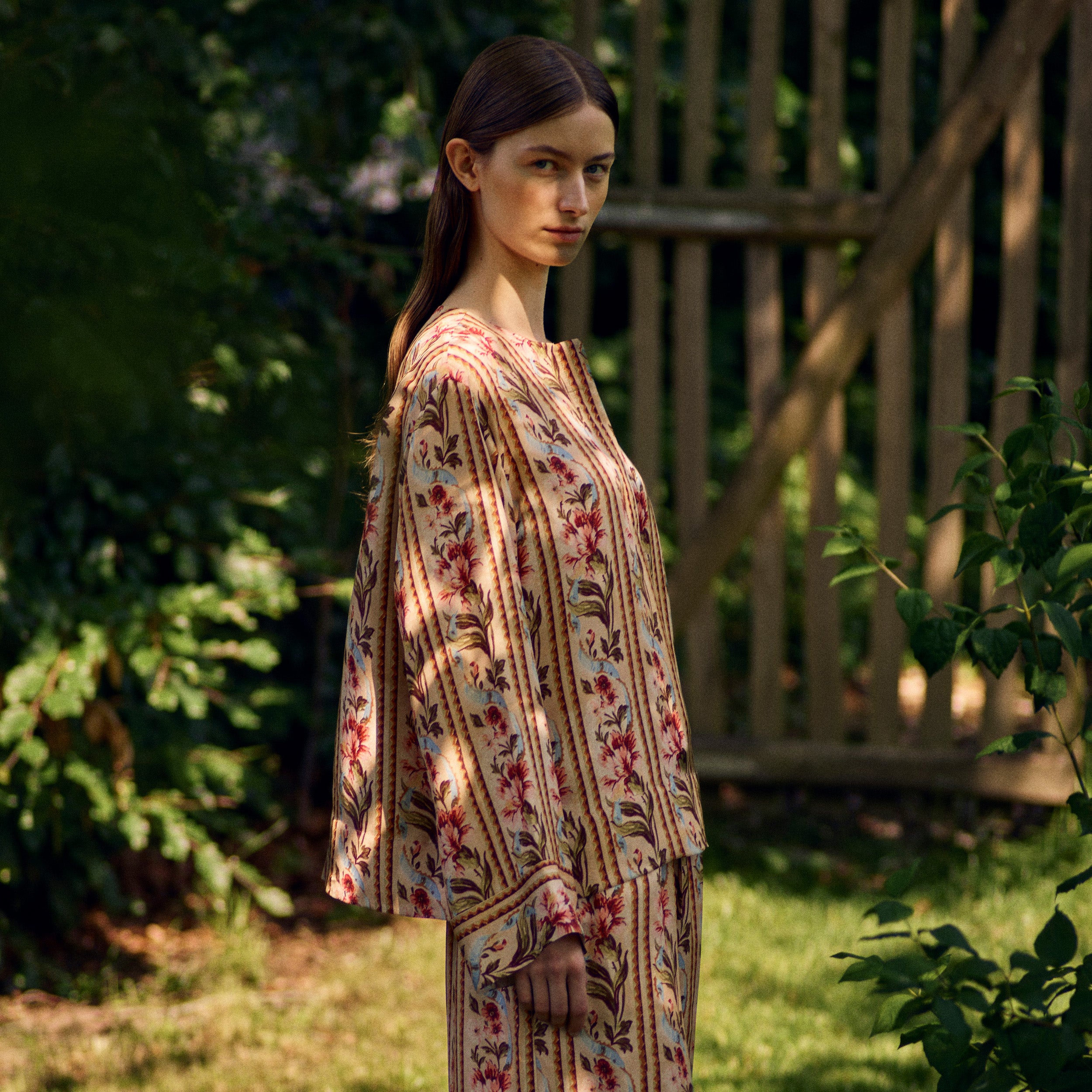 Tapis Noir Danielle Silk Top - Stripe Top Gold