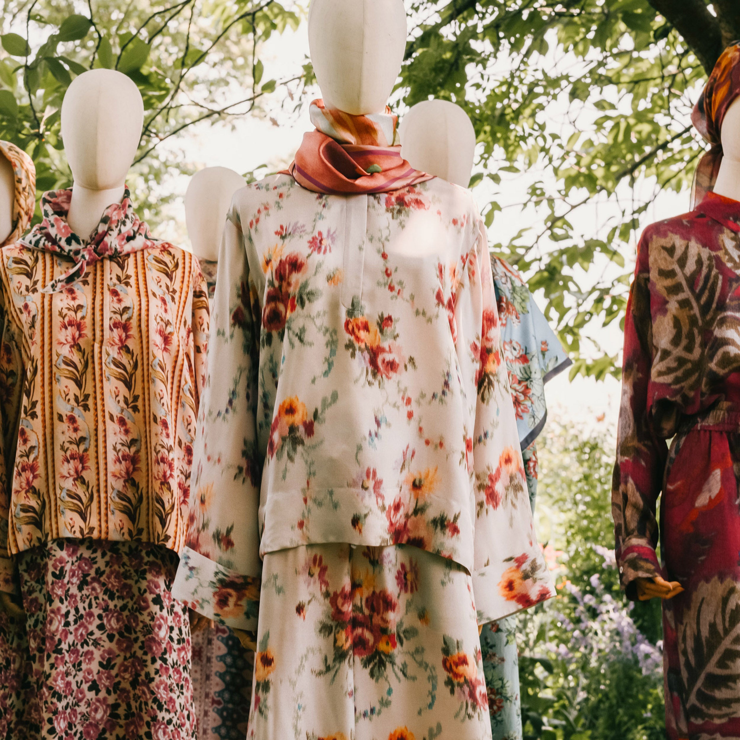 Tapis Noir Danielle Silk Top - White Top White