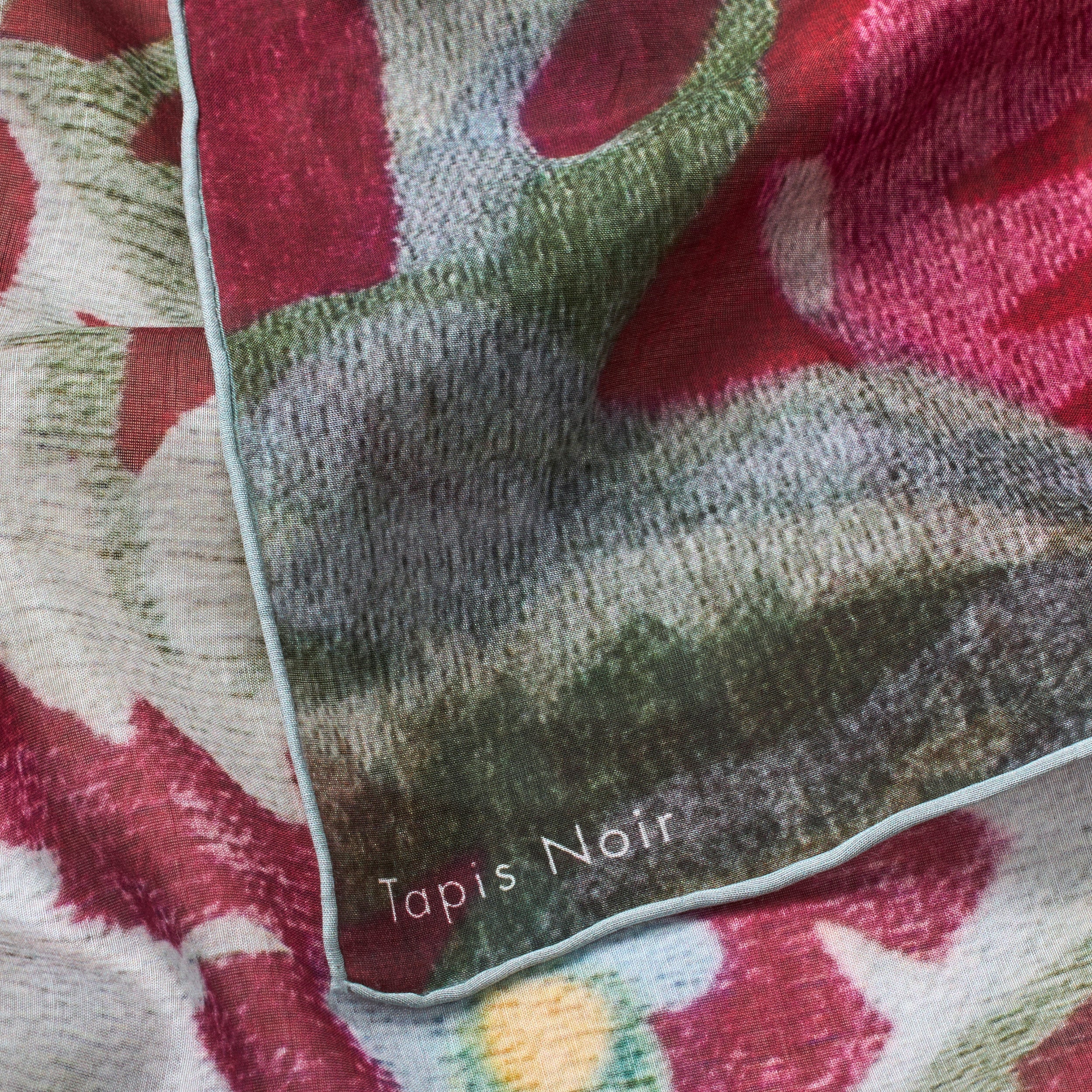Tapis Noir Light Large Erin Scarf Light Large (120x120cm) Purple