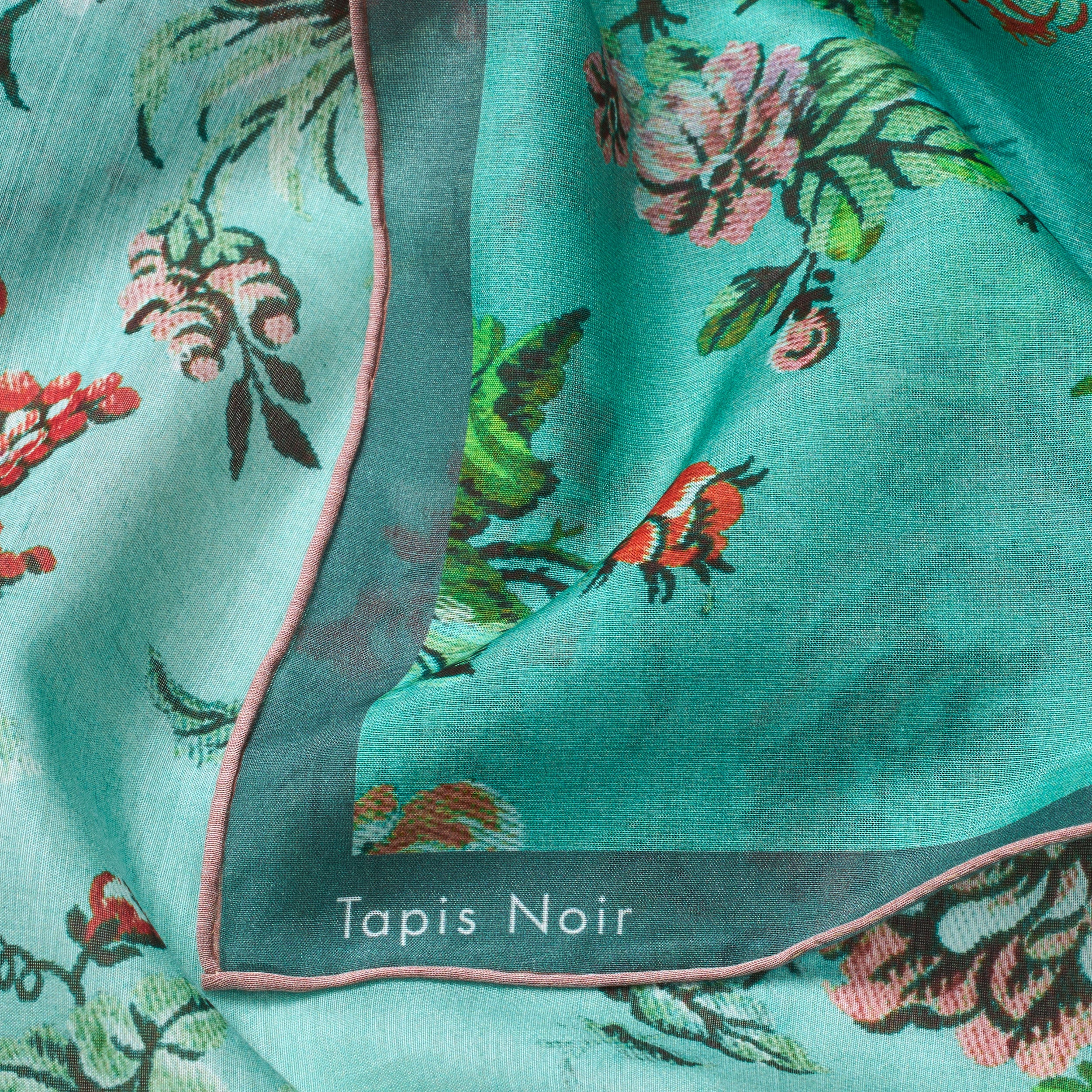 Tapis Noir Light Small Erica Scarf Light Small (67x67cm) Green