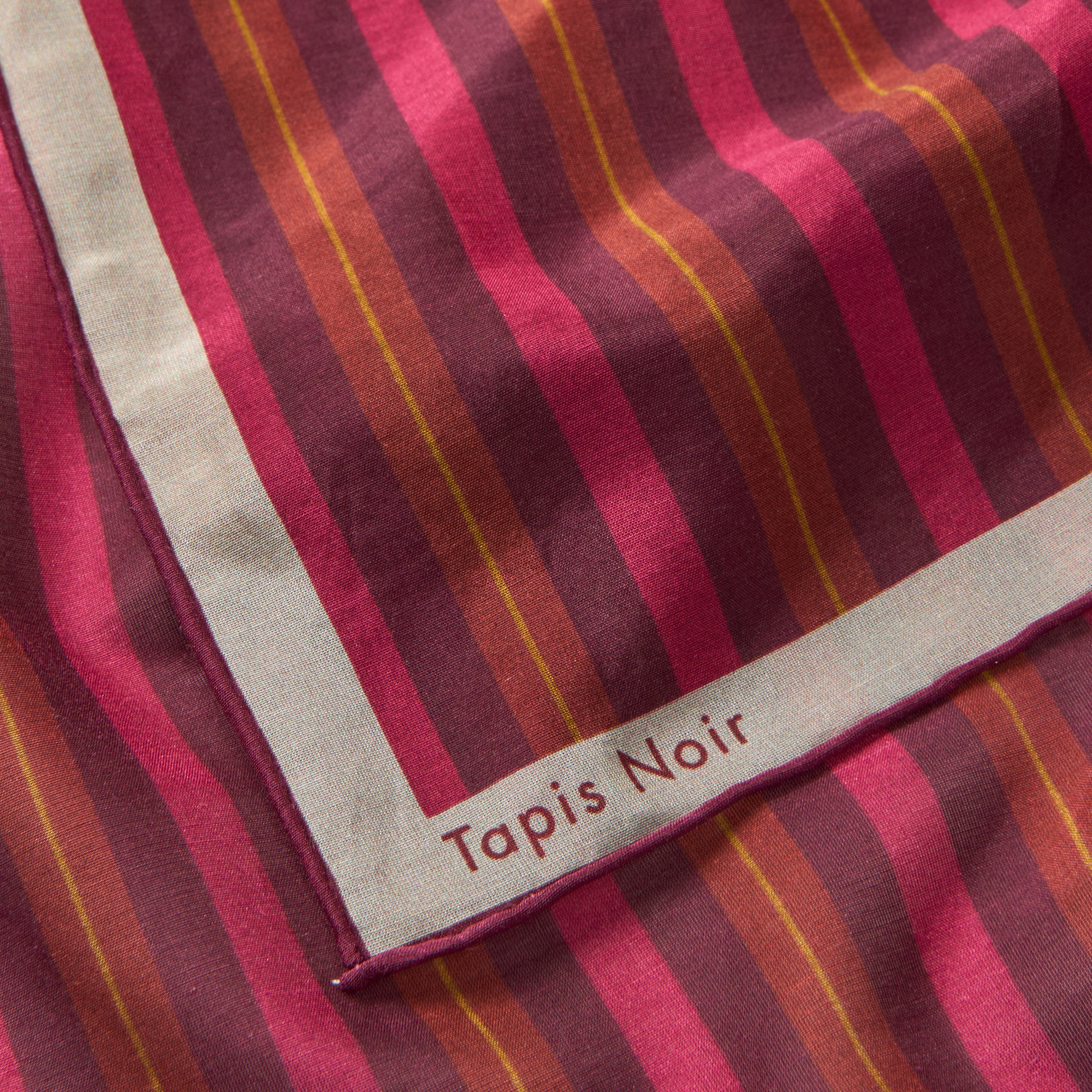 Tapis Noir Light Small Gabrielle Scarf Light Small (67x67cm) Red