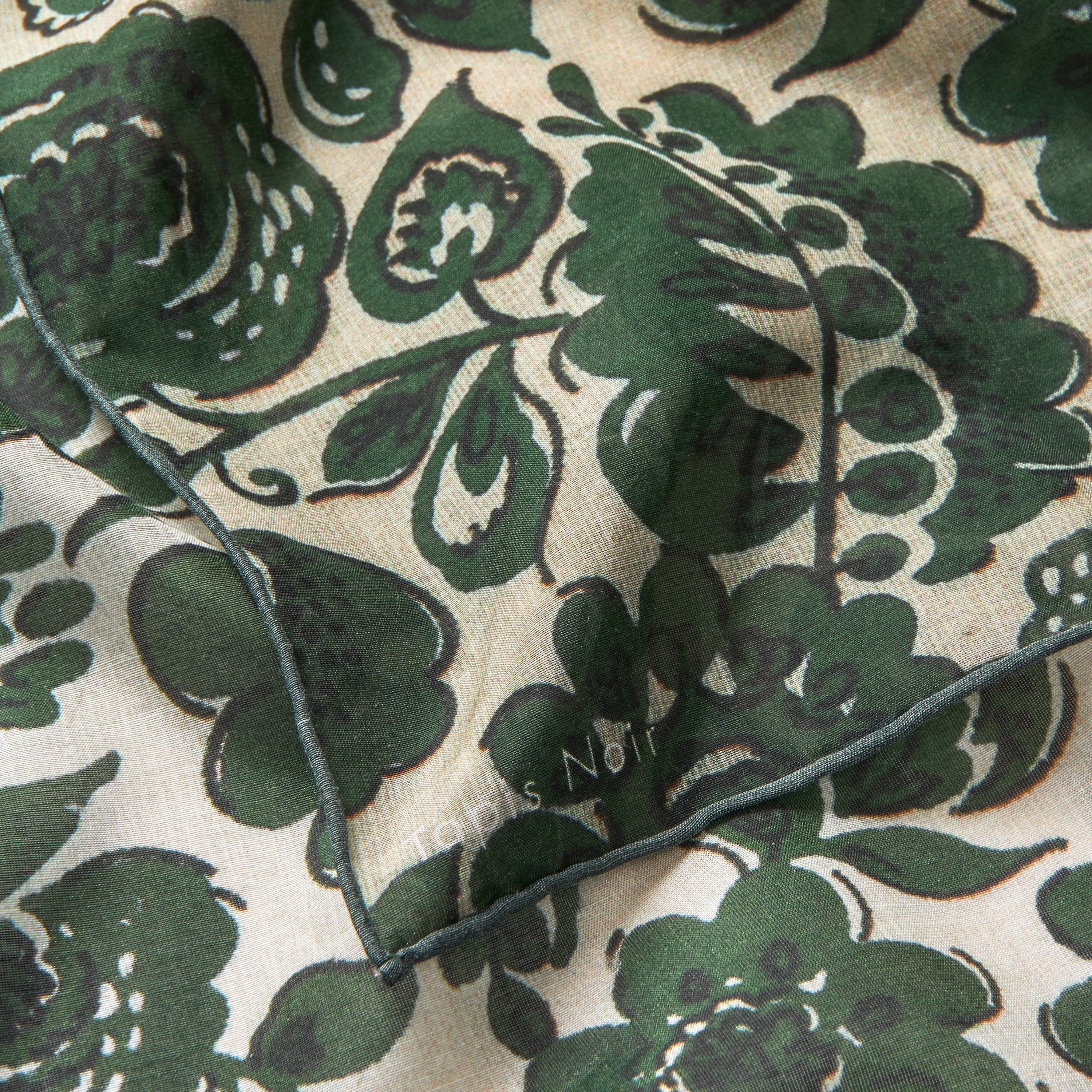 Tapis Noir Light Small Gianna Scarf Light Small (67x67cm) Green