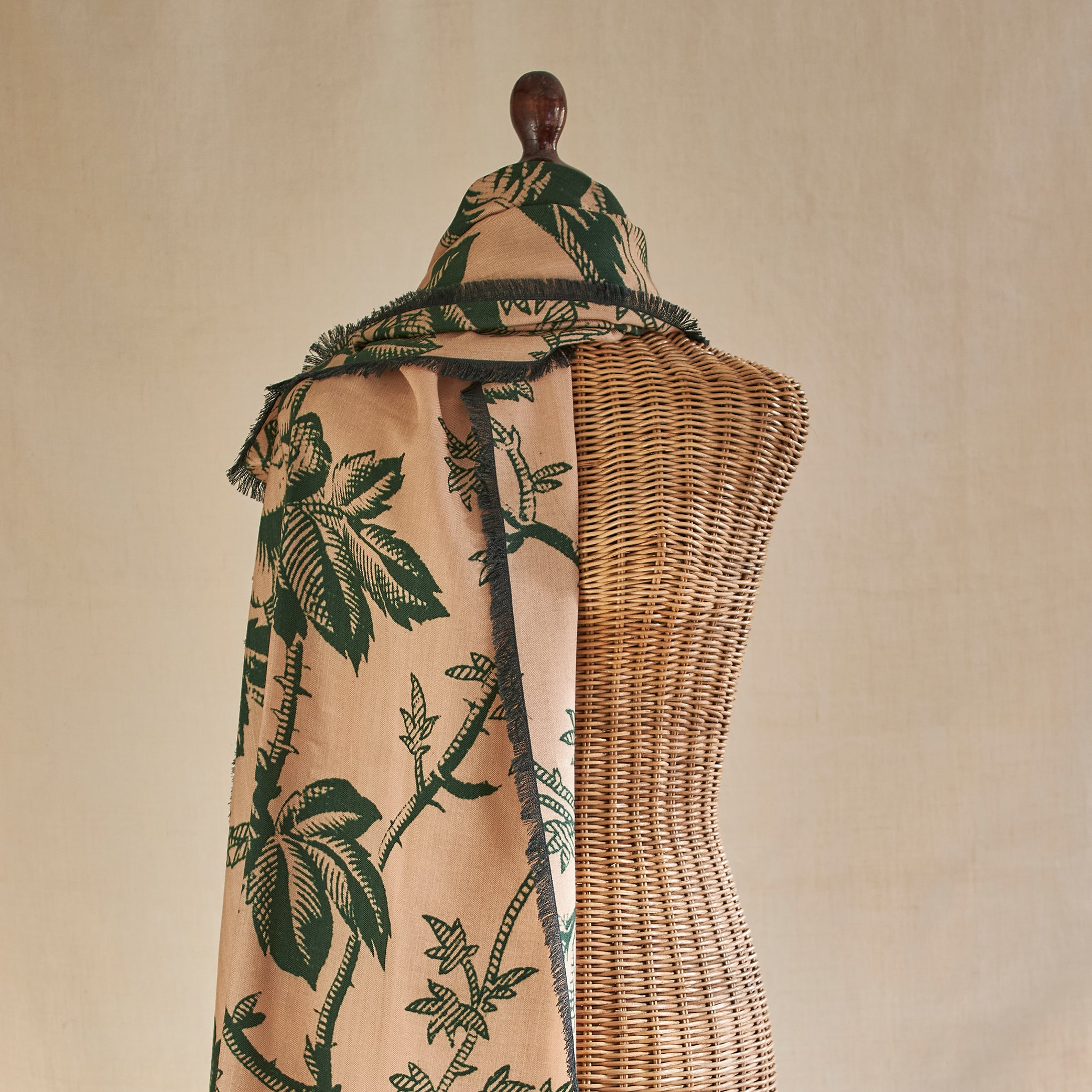 Tapis Noir Long Darlene Scarf Long Green