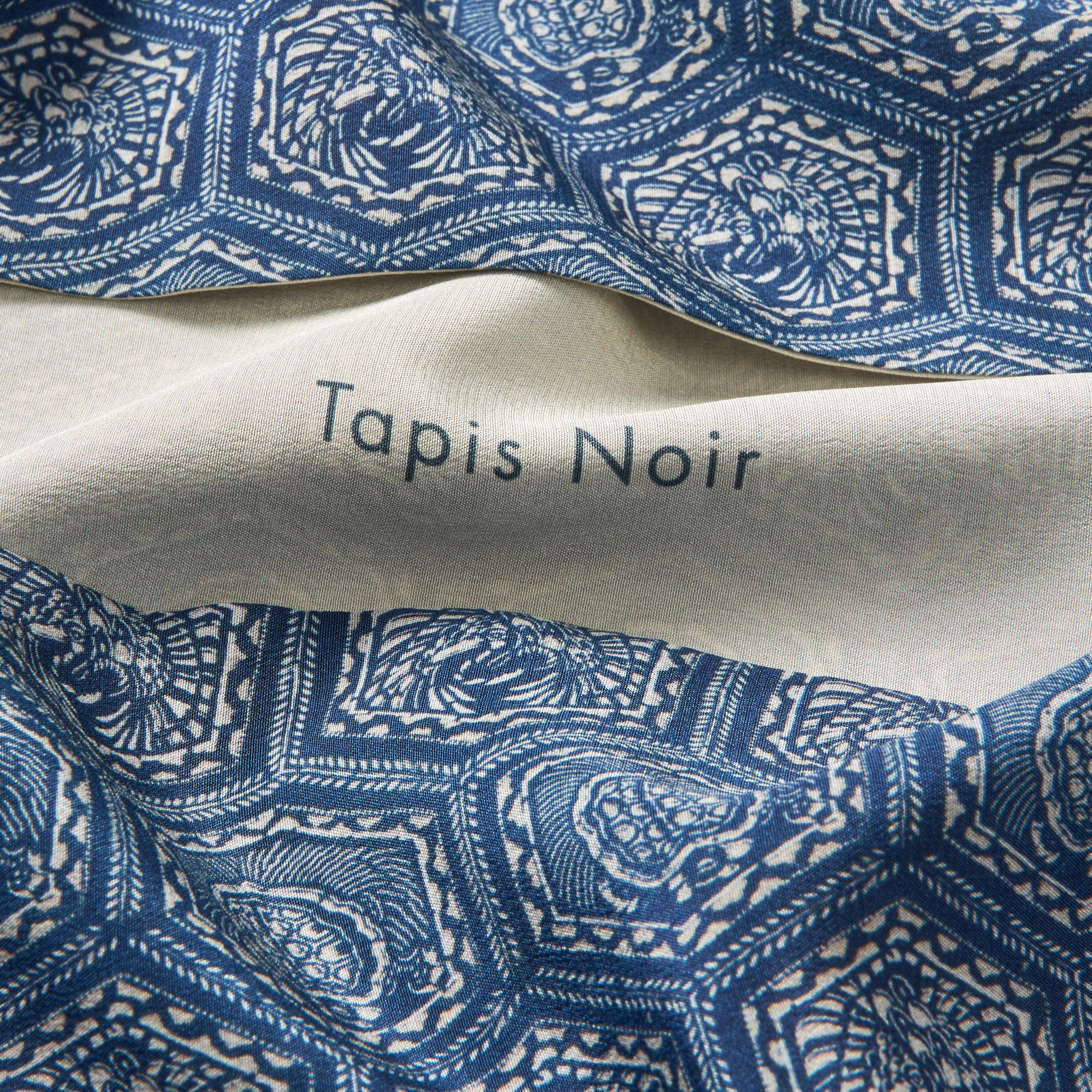 Tapis Noir Slim Giovanna Scarf Slim Blue